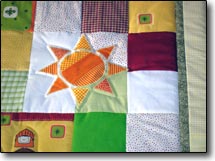 Quilt Patchwork Kinderdecke Ritter mit lieber Sonne 3